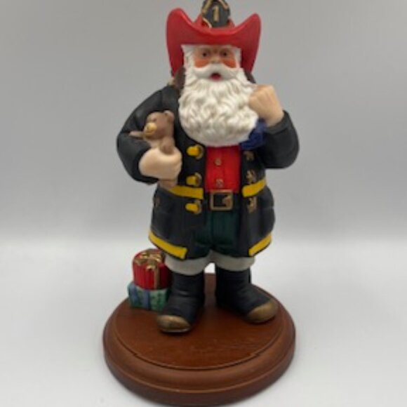Vintage Russ Santa Collection Fireman Santa Figurine Christmas Turnouts & Bear - Picture 6 of 10